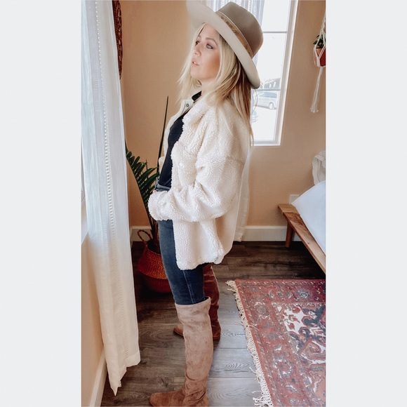 NWT FAUX FUR SNAP BUTTON JACKET - Picture 16 of 16